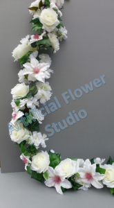 Luxurious Garland with ivory roses and clematis